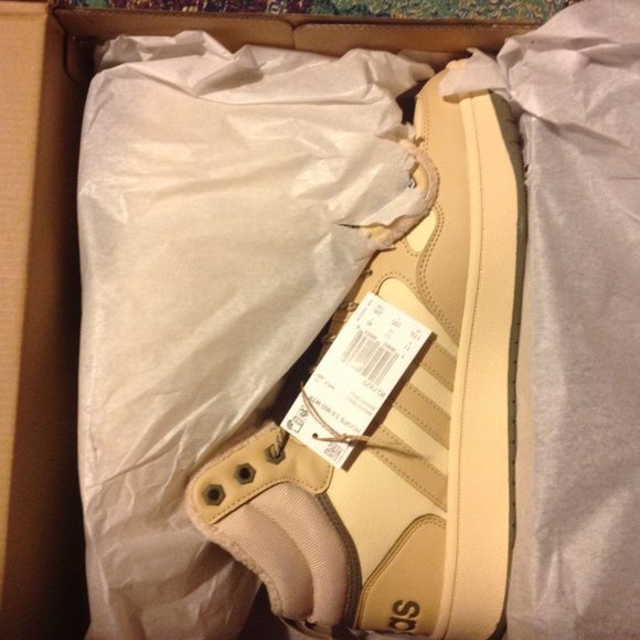 Adidas Men's Hoops 3.0 Fur Lined Winterized Mid Sneakers -11.5M - New in Box - Picture 7 of 10